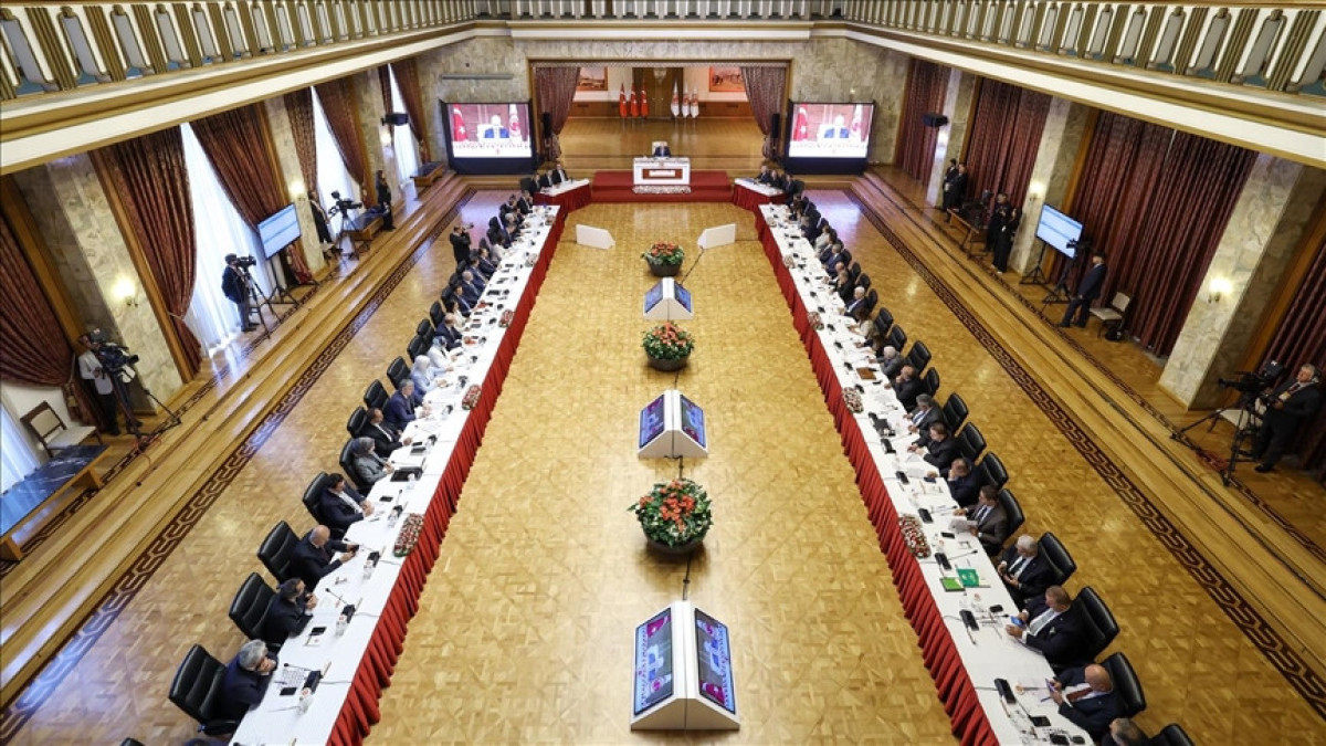 ‘Terörsüz Türkiye’ komisyonunda gündem İmralı ziyareti ‘Terörsüz Türkiye’ komisyonunda gündem İmralı ziyareti