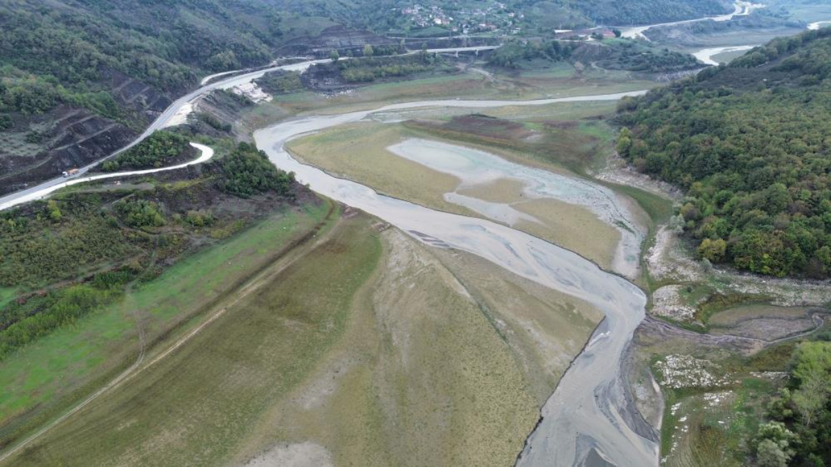 İstanbul’un su kaynaklarında Hasanlar Barajı’nda doluluk yüzde 20’ye düştü İstanbul’un su kaynaklarında Hasanlar Barajı’nda doluluk yüzde 20’ye düştü