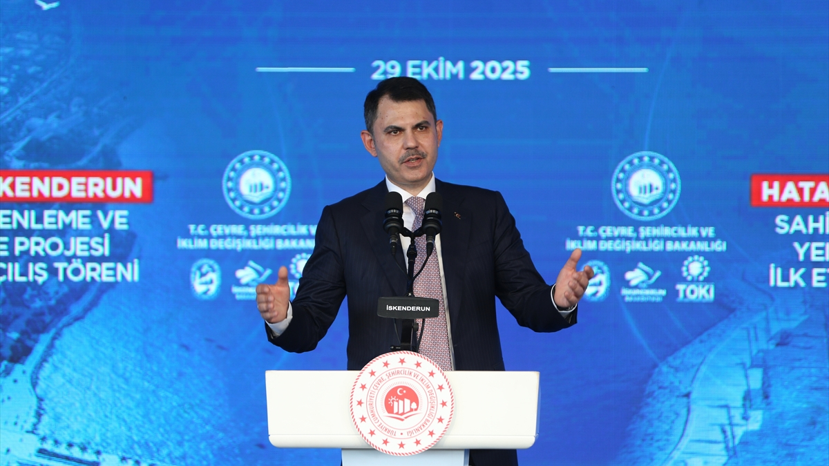 Murat Kurum: Sındırgı’da daha önce boşalttığımız 3 bina yıkıldı Murat Kurum: Sındırgı’da daha önce boşalttığımız 3 bina yıkıldı