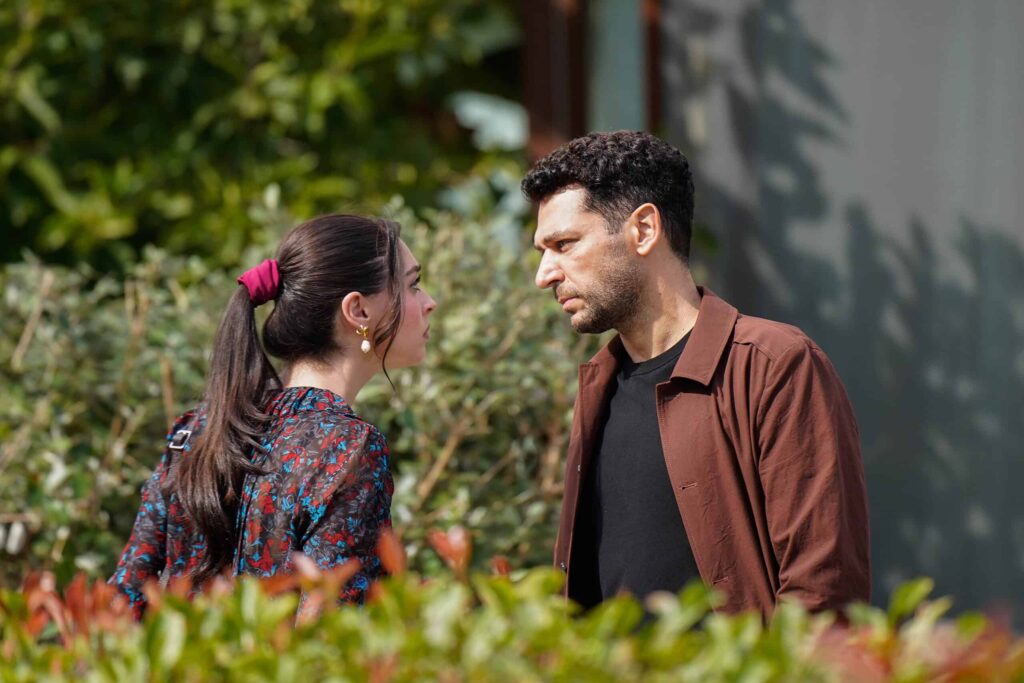 Güller ve Günahlar’ın yıldızları Cemre Baysel ve Murat Yıldırım şimdiden hayranlarının gönlünü fethetti! Güller ve Günahlar’ın yıldızları Cemre Baysel ve Murat Yıldırım şimdiden hayranlarının gönlünü fethetti!