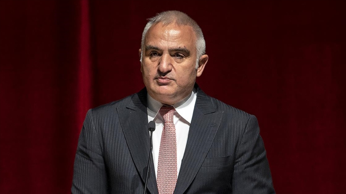 Mehmet Nuri Ersoy, turizmde rekor geliri açıkladı: 50… Mehmet Nuri Ersoy, turizmde rekor geliri açıkladı: 50…