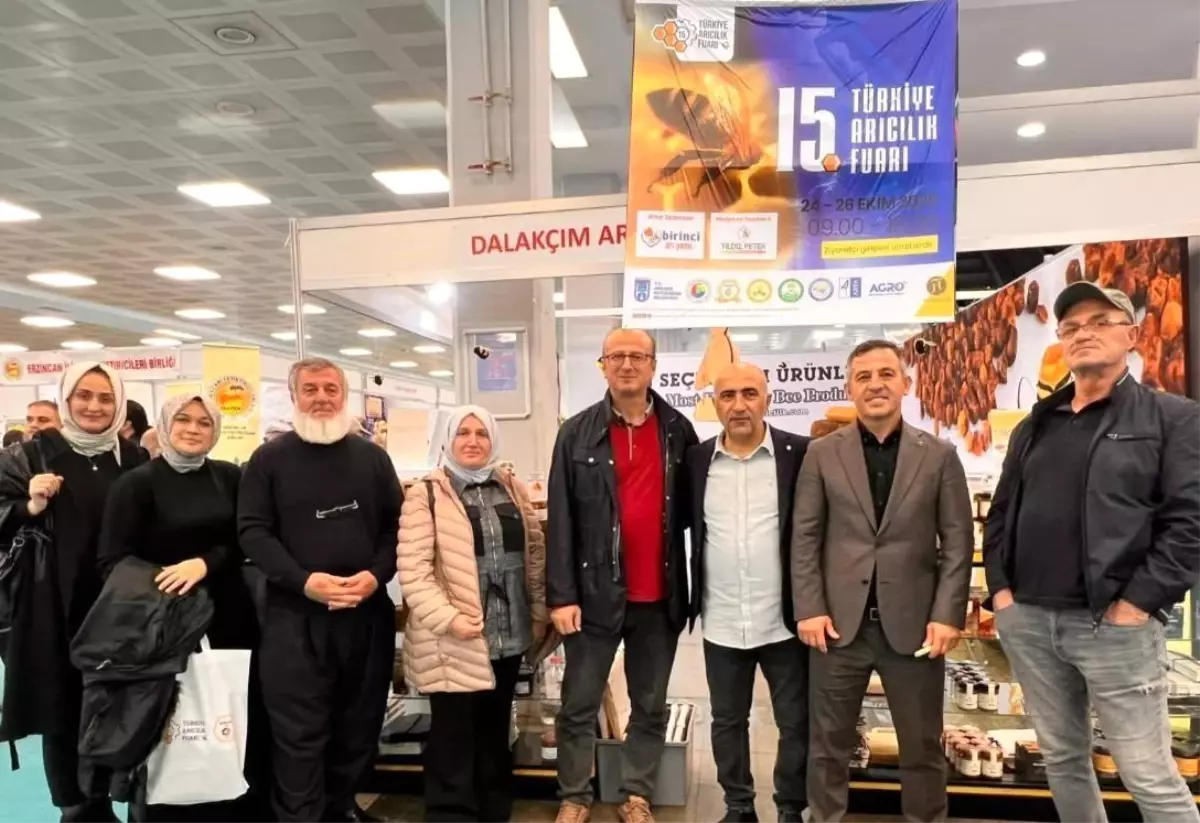 Düzce’de Kadın Çiftçilere Arı Sütü Üretimi Eğitimi